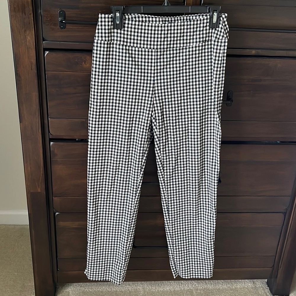Black & White ankle pants